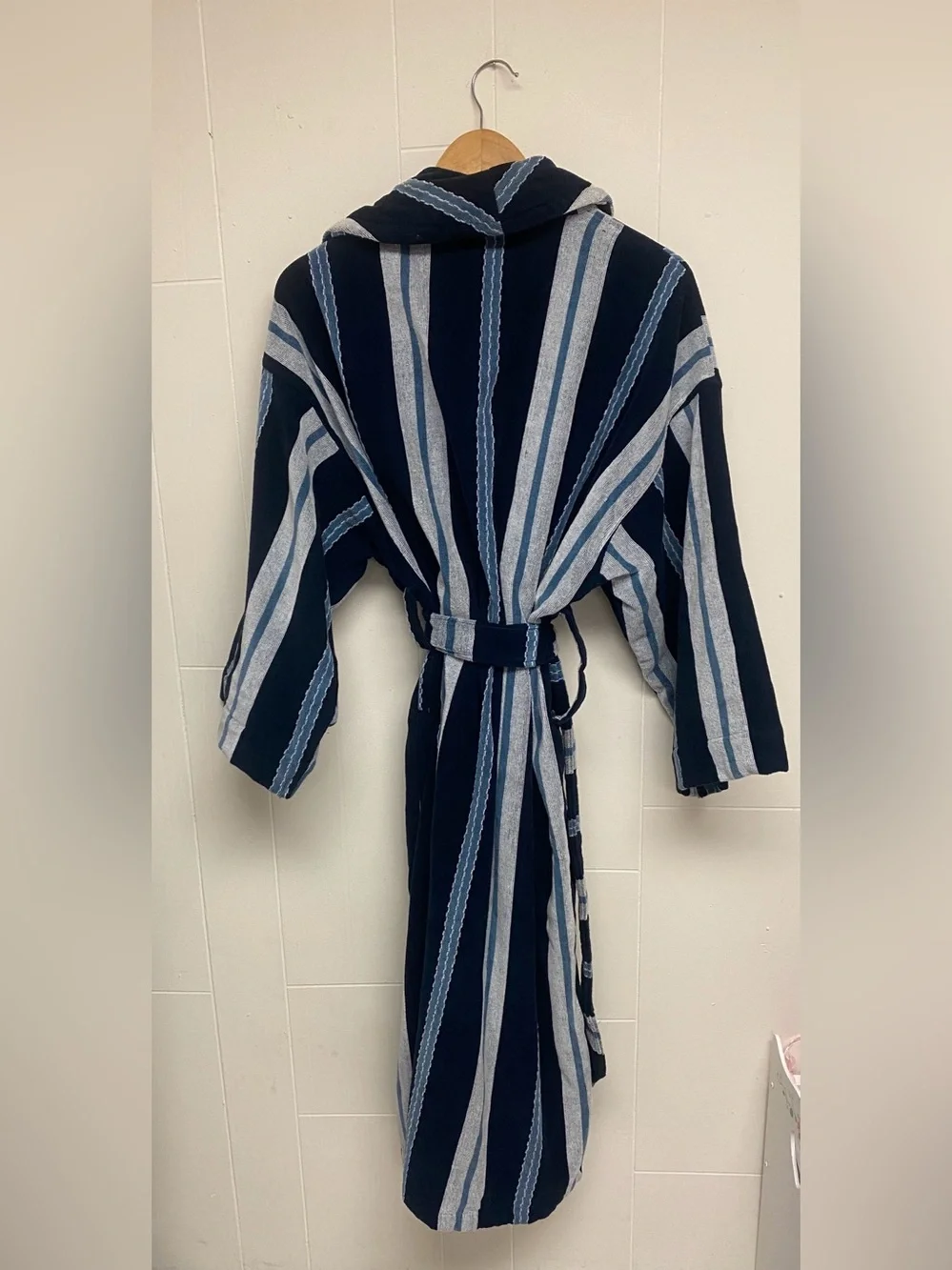 Nautica Navy & Light Blue Striped Bath Robe